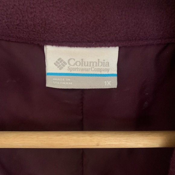 Lightweight Columbia Vest - Picture 2 of 9